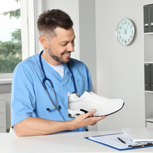 Lade das Bild in den Galerie-Viewer, OrthoCare – Ergonomische & gesunde Schuhe für Schwangerschaft & Nachgeburt